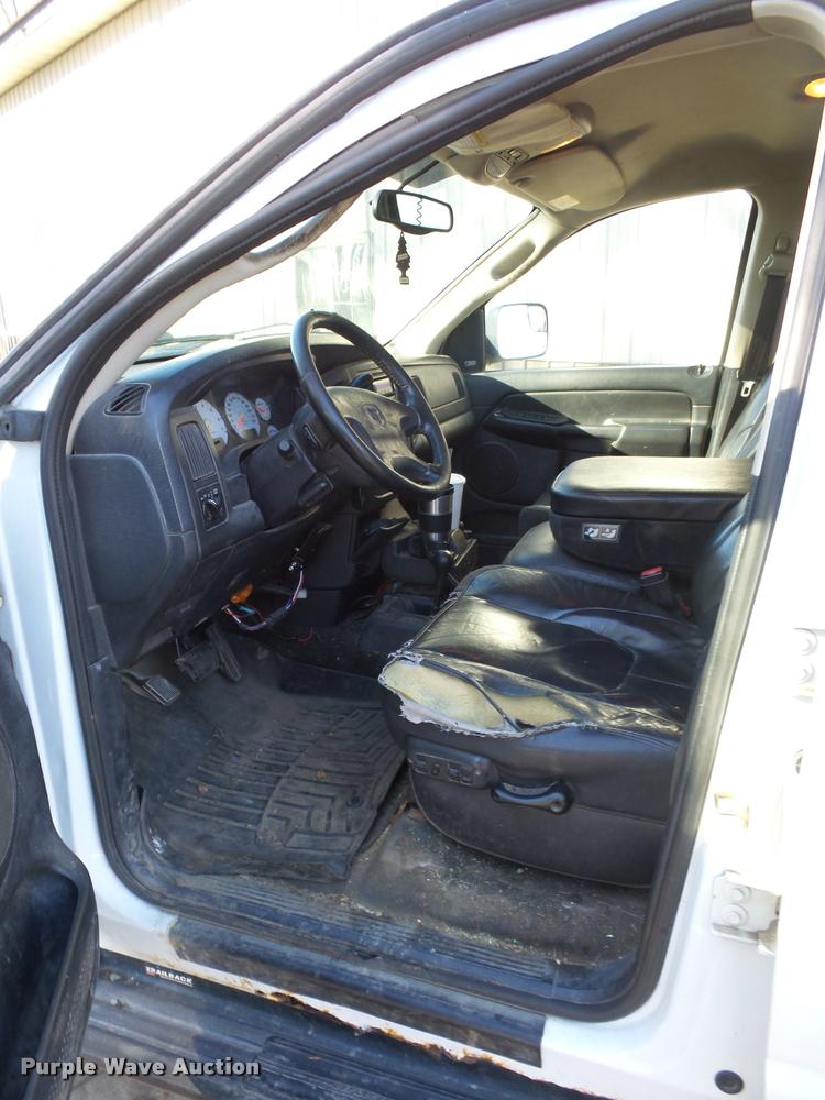 image for item K1361 2003 Dodge Ram 2500 SLT Quad Cab pickup truck
