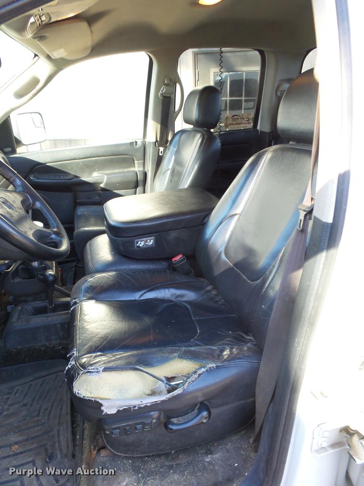 image for item K1361 2003 Dodge Ram 2500 SLT Quad Cab pickup truck