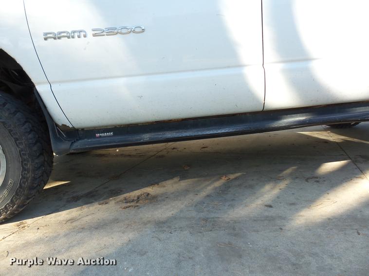 image for item K1361 2003 Dodge Ram 2500 SLT Quad Cab pickup truck