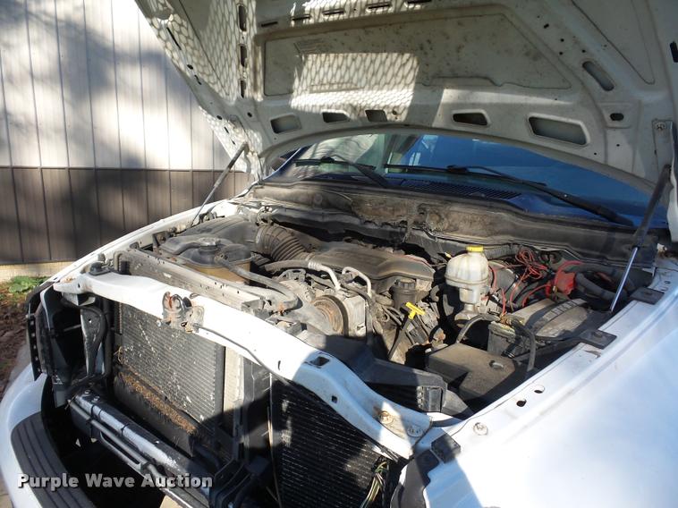 image for item K1361 2003 Dodge Ram 2500 SLT Quad Cab pickup truck