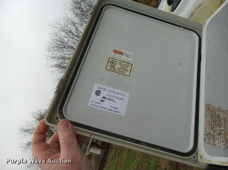 image for item K2463 (4) calcium chloride poly tanks