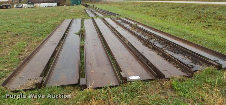 image for item K2471 (7) steel I-beams