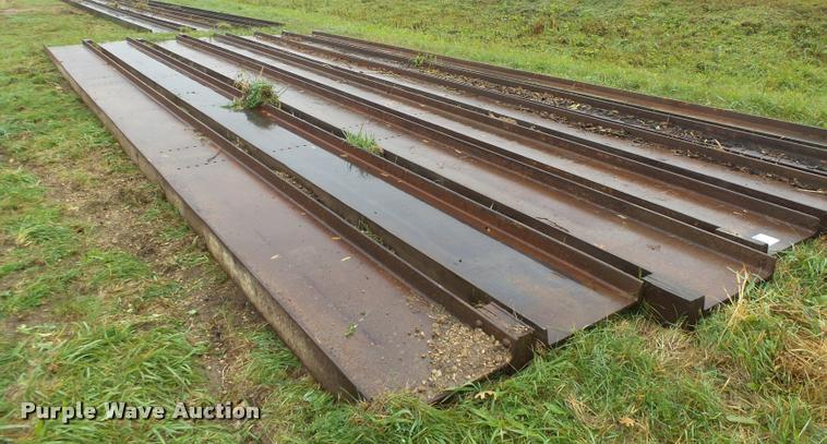 image for item K2471 (7) steel I-beams