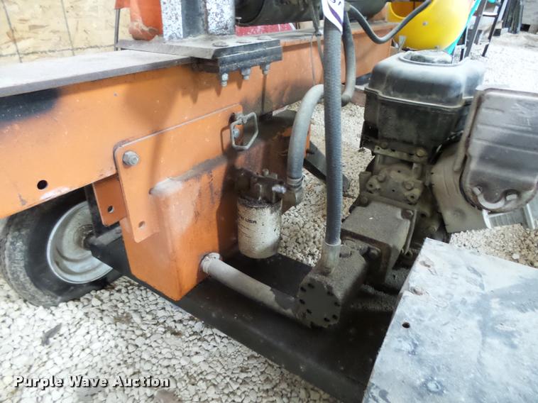 image for item K2472 Brave log splitter