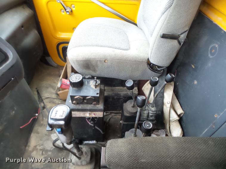 image for item K2473 1995 Ford L9000 dump truck