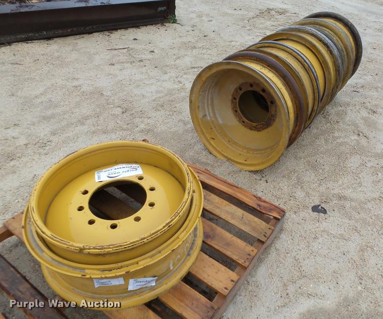 image for item K2482 (6) Caterpillar 140H wheels