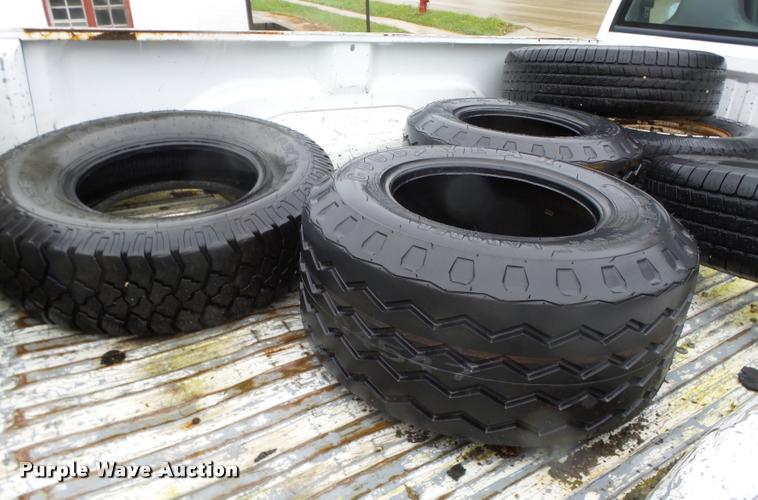 image for item K2494 (18) tires