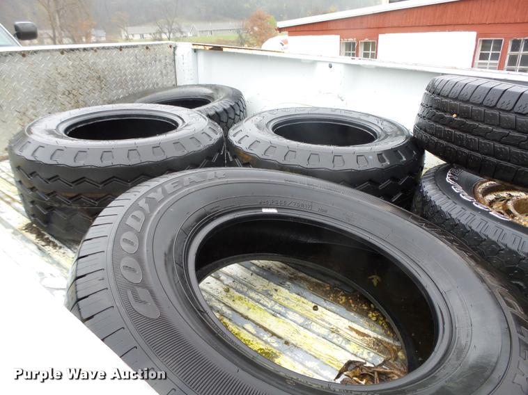 image for item K2494 (18) tires
