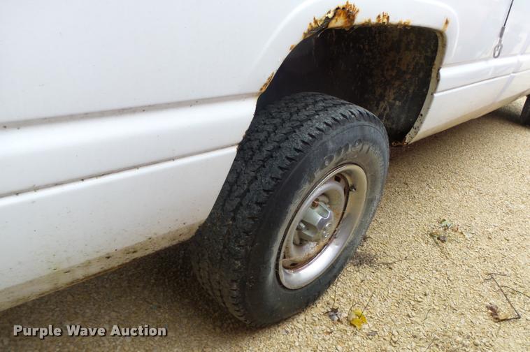 image for item K2495 1996 Dodge Ram 1500 Club Cab pickup truck