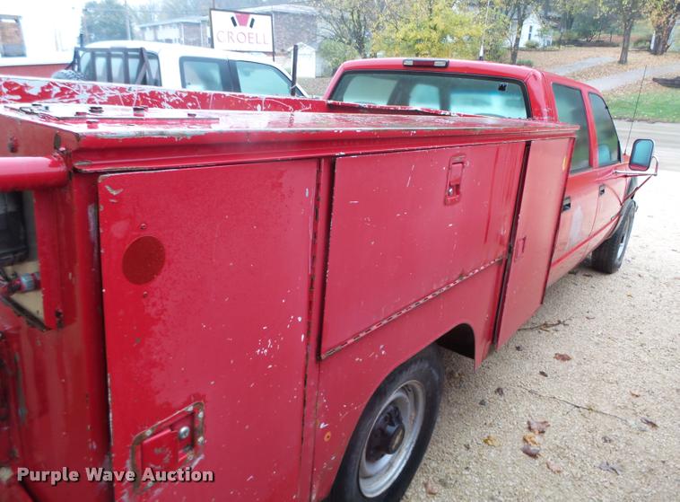 image for item K2496 1999 Chevrolet 3500 Crew Cab utility truck