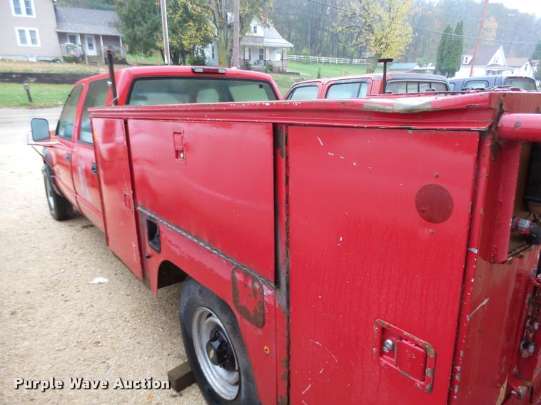 image for item K2496 1999 Chevrolet 3500 Crew Cab utility truck