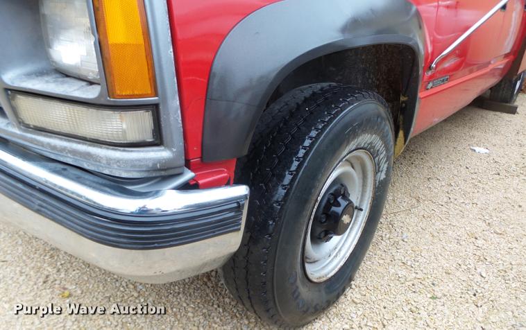 image for item K2496 1999 Chevrolet 3500 Crew Cab utility truck