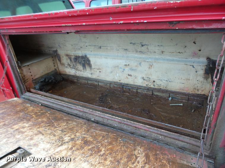 image for item K2496 1999 Chevrolet 3500 Crew Cab utility truck