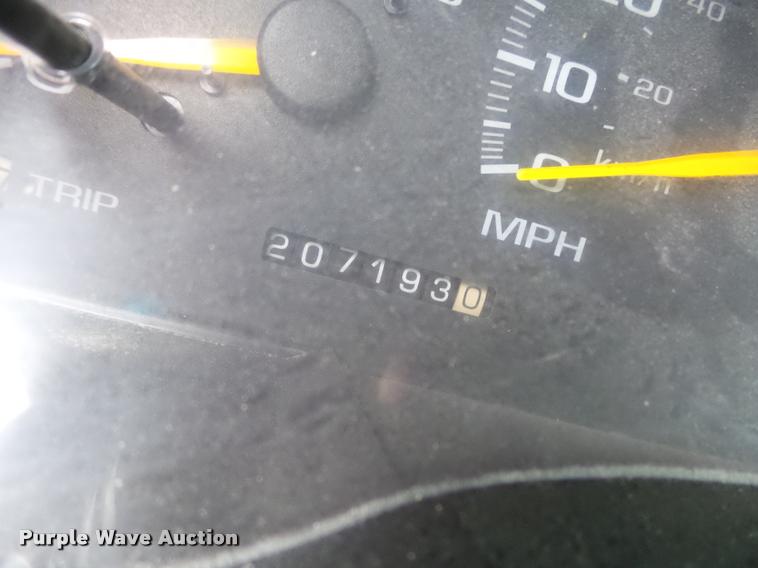 image for item K2496 1999 Chevrolet 3500 Crew Cab utility truck