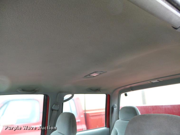 image for item K2496 1999 Chevrolet 3500 Crew Cab utility truck