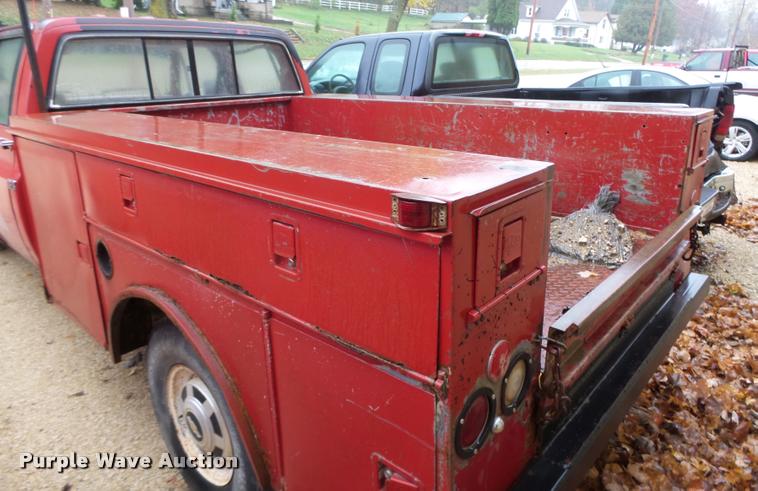 image for item K2497 1991 Chevrolet 3500 Crew Cab utility truck