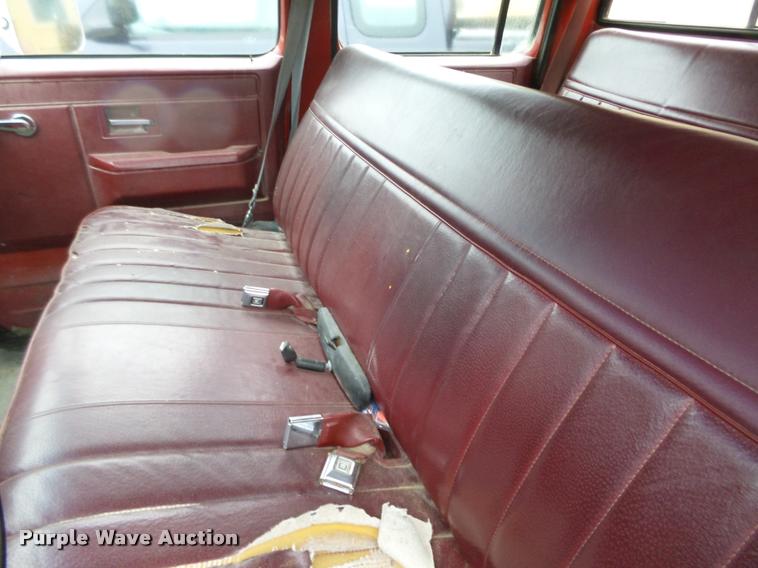 image for item K2497 1991 Chevrolet 3500 Crew Cab utility truck