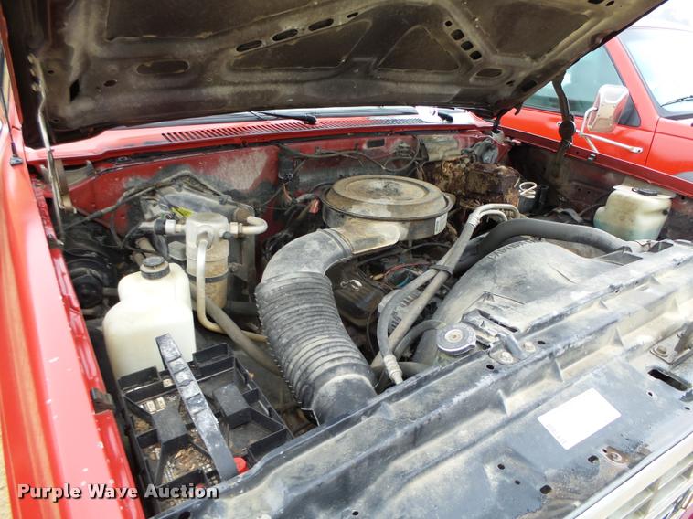 image for item K2497 1991 Chevrolet 3500 Crew Cab utility truck