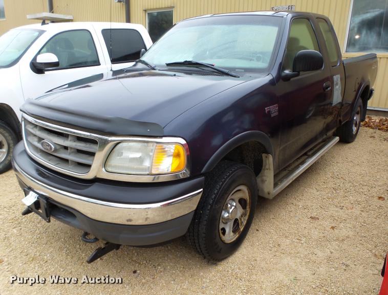 image for item K2498 2001 Ford F150 XL SuperCab pickup truck