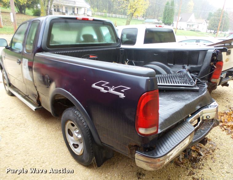 image for item K2498 2001 Ford F150 XL SuperCab pickup truck