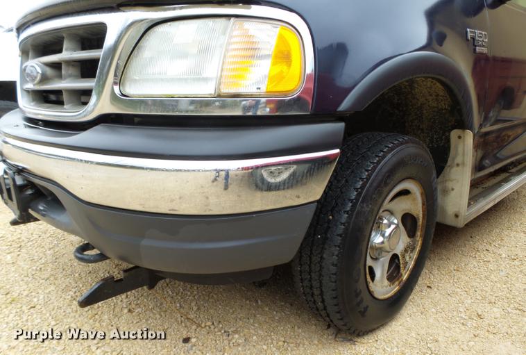 image for item K2498 2001 Ford F150 XL SuperCab pickup truck