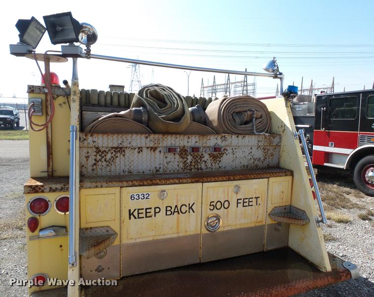 image for item K3435 1976 Ford 900 fire truck