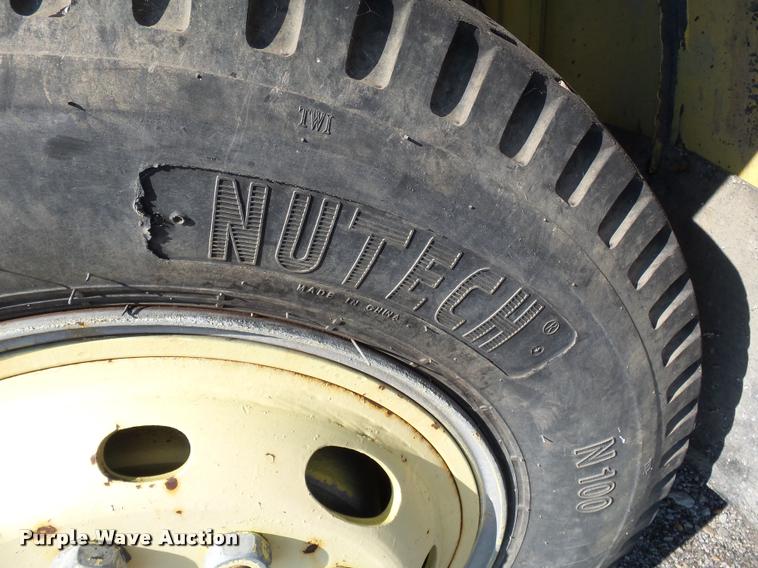 image for item K3435 1976 Ford 900 fire truck