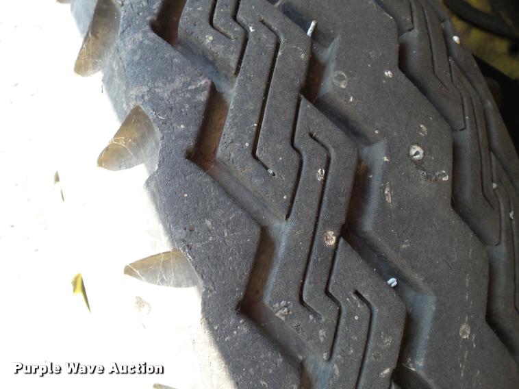 image for item K3435 1976 Ford 900 fire truck