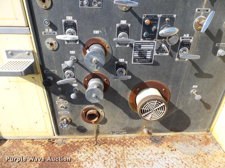 image for item K3435 1976 Ford 900 fire truck