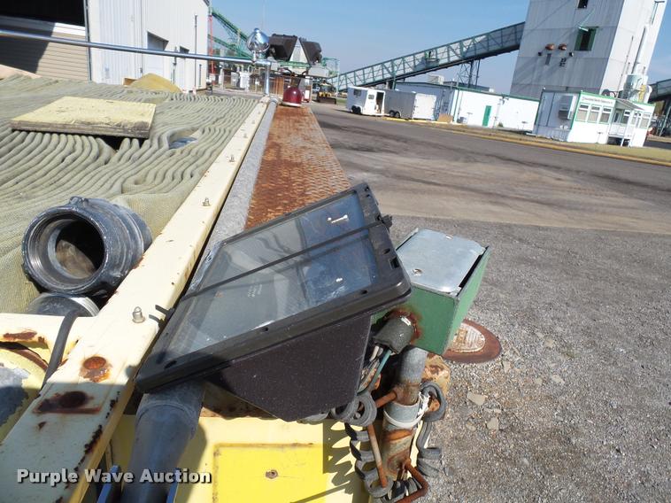 image for item K3435 1976 Ford 900 fire truck