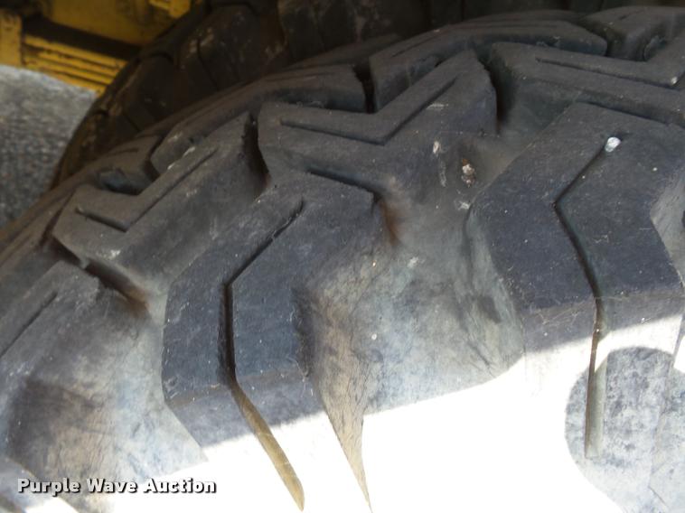 image for item K3435 1976 Ford 900 fire truck