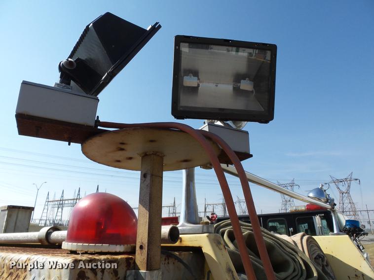 image for item K3435 1976 Ford 900 fire truck