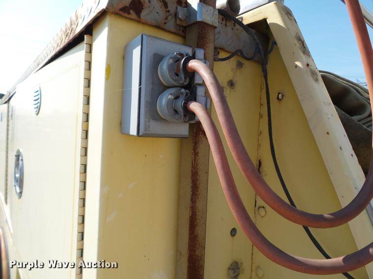 image for item K3435 1976 Ford 900 fire truck