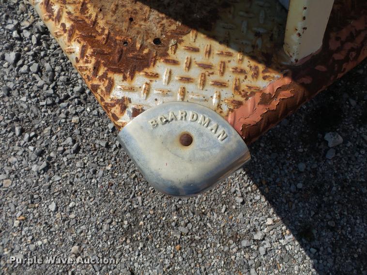 image for item K3435 1976 Ford 900 fire truck