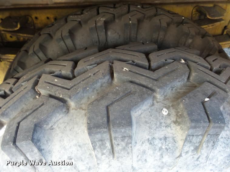 image for item K3435 1976 Ford 900 fire truck