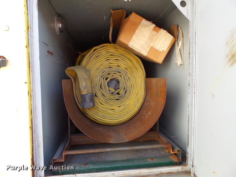 image for item K3435 1976 Ford 900 fire truck