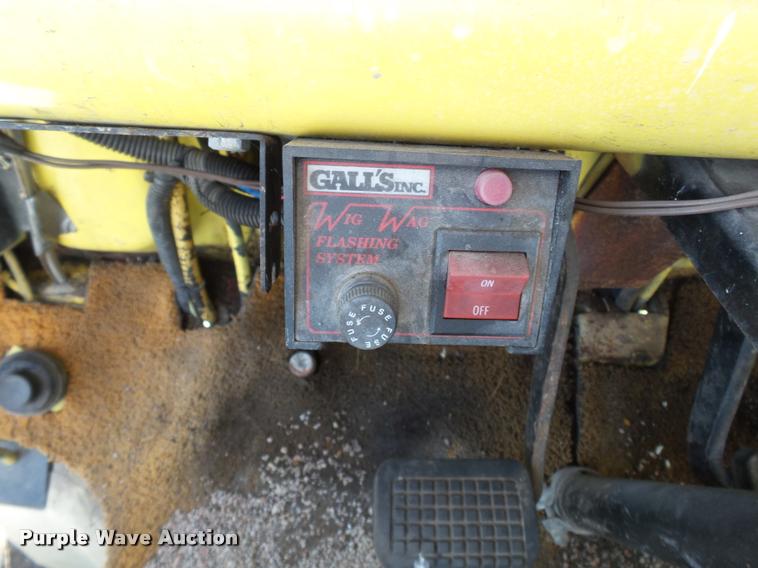 image for item K3435 1976 Ford 900 fire truck