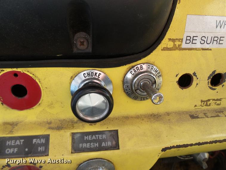 image for item K3435 1976 Ford 900 fire truck