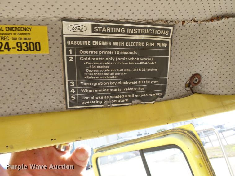 image for item K3435 1976 Ford 900 fire truck