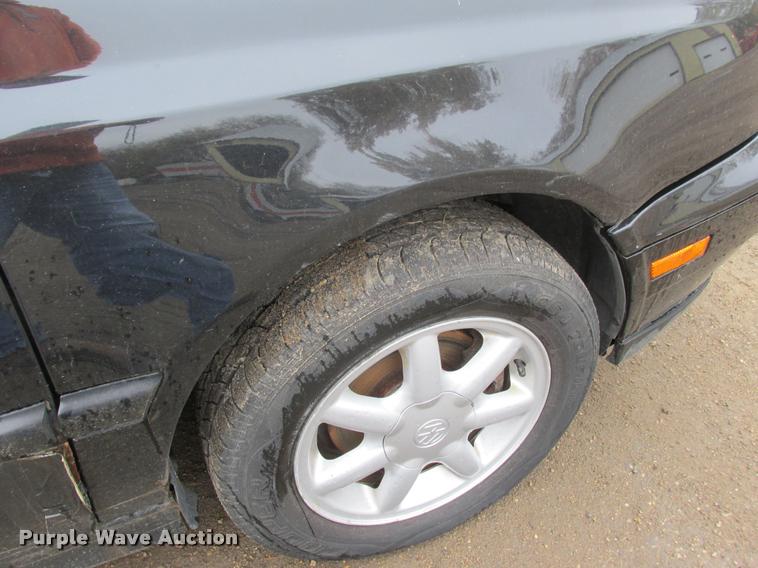 image for item K4247 1999 Volkswagen Cabrio convertible