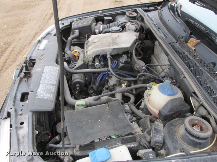 image for item K4247 1999 Volkswagen Cabrio convertible