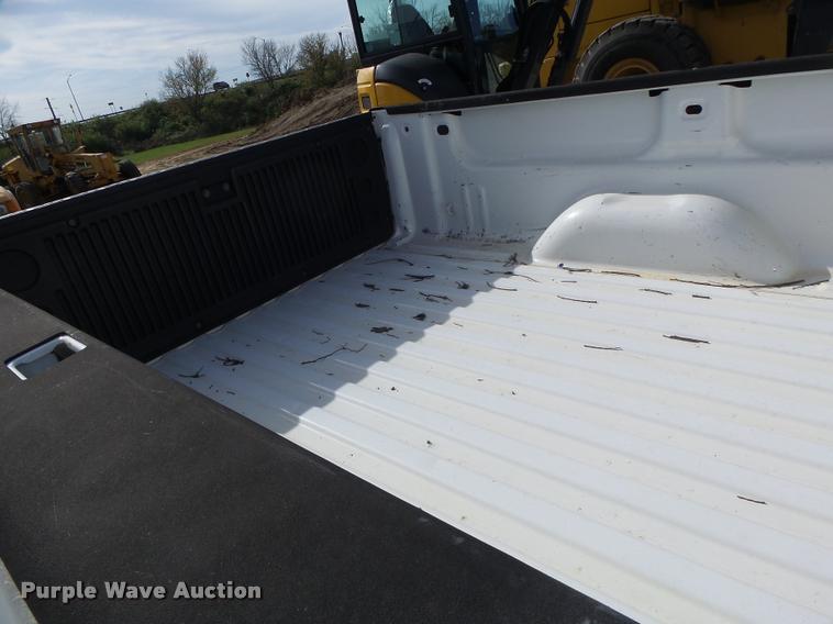 image for item K5600 2009 Chevrolet Silverado 1500 pickup truck