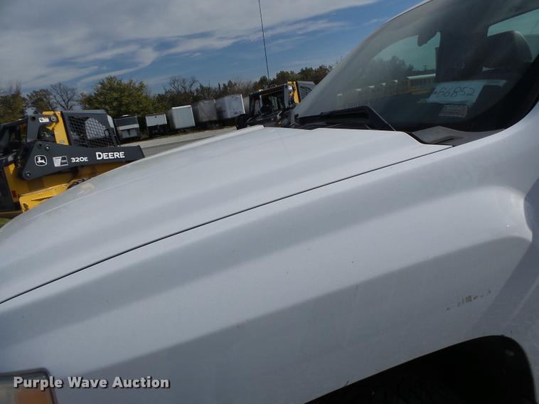 image for item K5600 2009 Chevrolet Silverado 1500 pickup truck