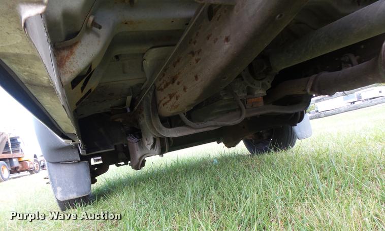 image for item K5601 2005 Ford F450 Super Duty truck cab and chassis