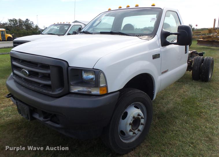 image for item K5602 2004 Ford F450 Super Duty truck cab and chassis