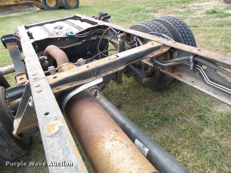 image for item K5602 2004 Ford F450 Super Duty truck cab and chassis