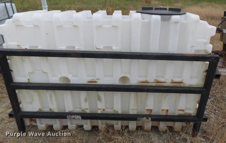 image for item K5615 (6) poly and asphalt tanks