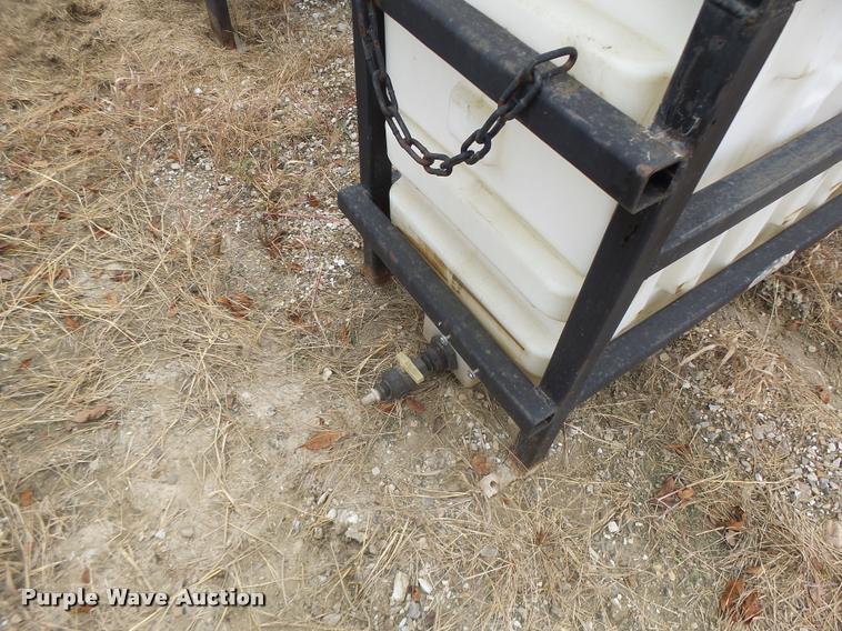 image for item K5615 (6) poly and asphalt tanks