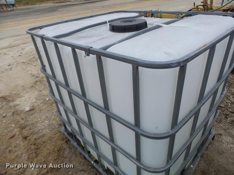 image for item K5615 (6) poly and asphalt tanks