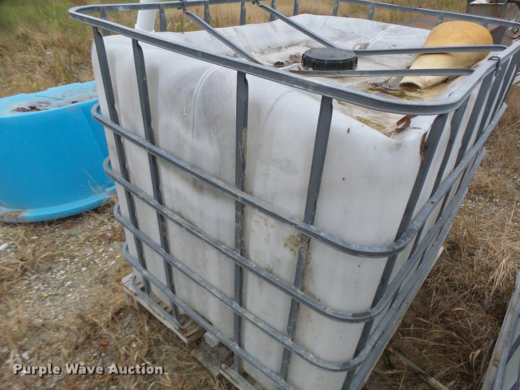 image for item K5615 (6) poly and asphalt tanks